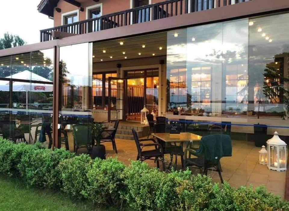 Hotel Sloneczny Brzeg Biskupiec  Eksteriør bilde
