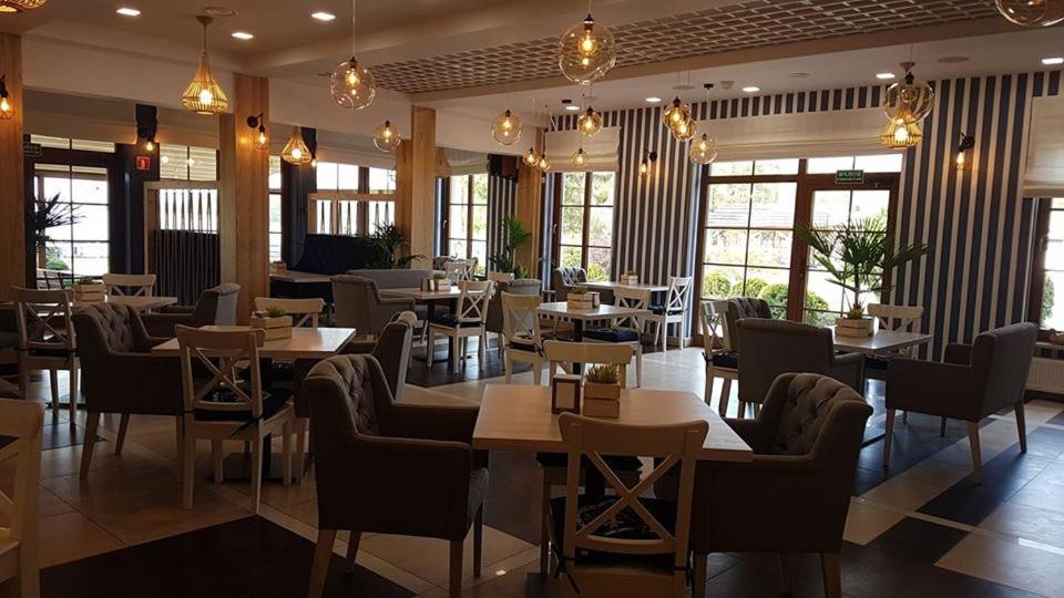 Hotel Sloneczny Brzeg Biskupiec  Eksteriør bilde